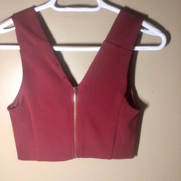 🦋2 for $10🦋Dynamite 🧨 Dressy Crop Top ❤️🖤 - Picture 2 of 3